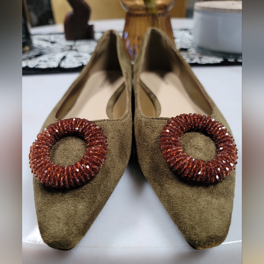 Sold Shoes - Picture 7 of 8